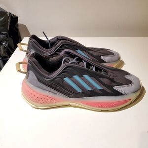 Adidas Ozrah sneakers